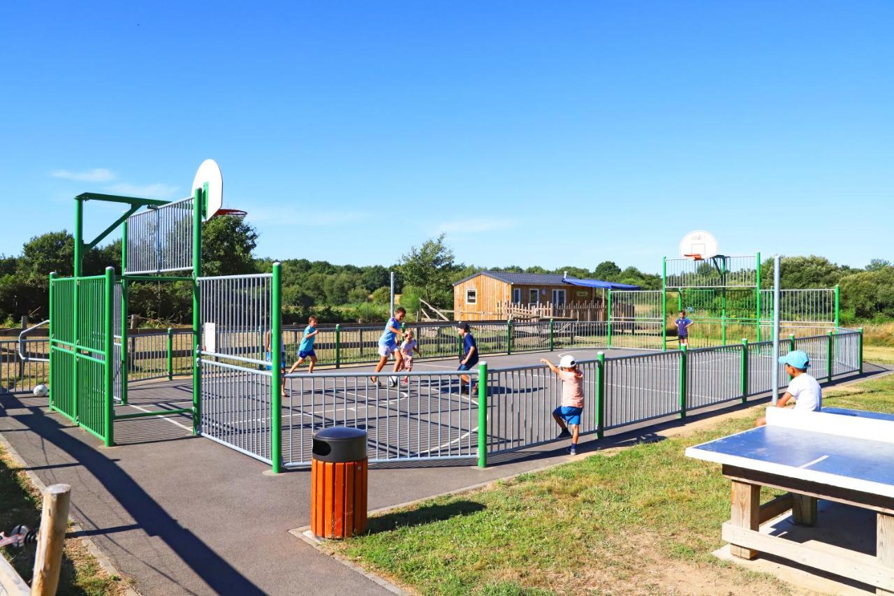 Camping De L'Etang Du Pays Blanc Guerande Exterior photo